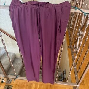 Lululemon Women's Plum Track Joggers